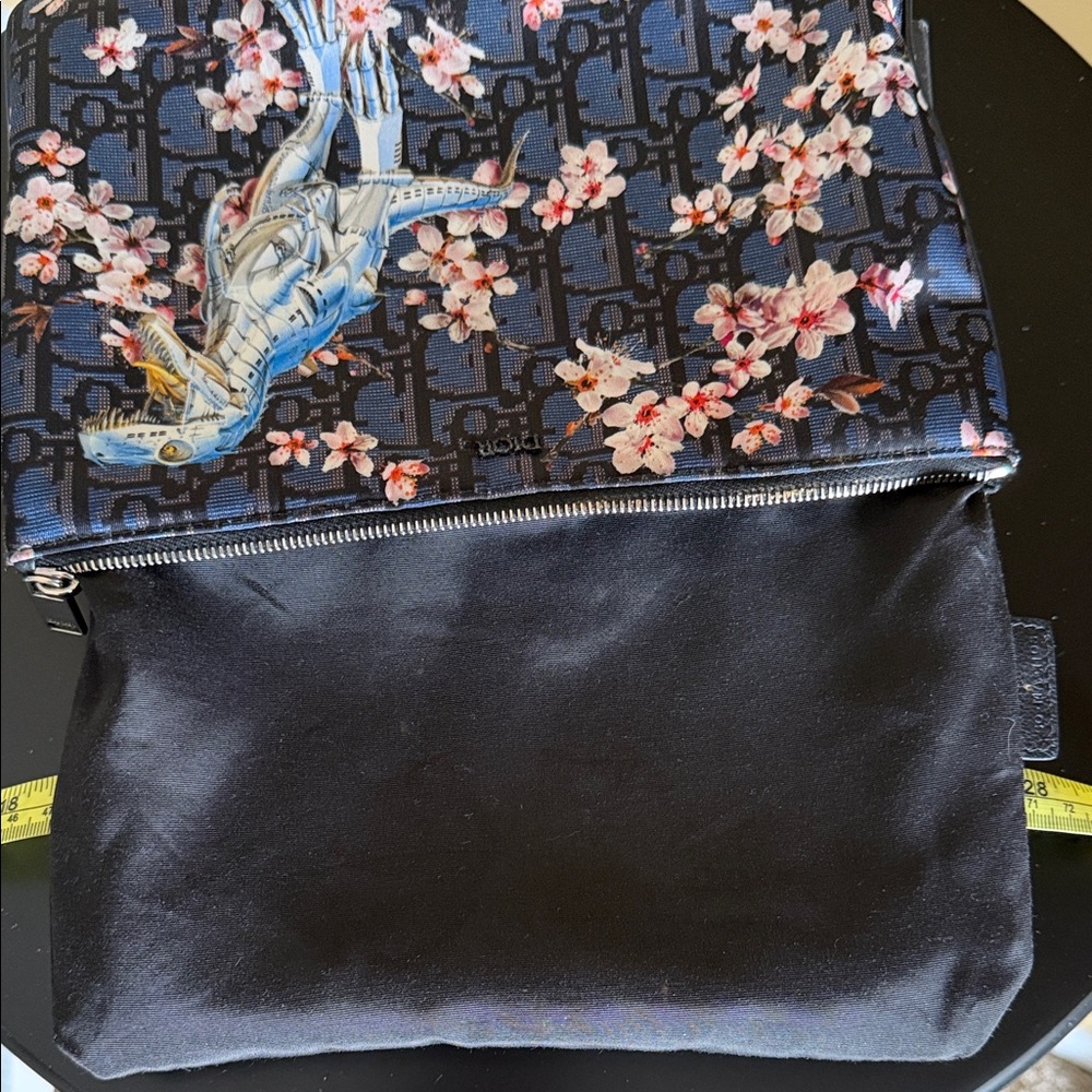 Christian Dior Homme x Hajime Sorayama dinosaur robot clutch/pouch with Box - Picture 8 of 11